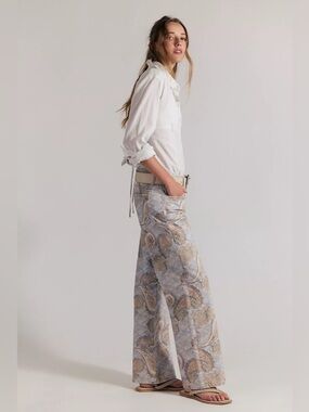 NWT Free People Tennessee Low-Rise Illusions Jeans Limestone Paisley